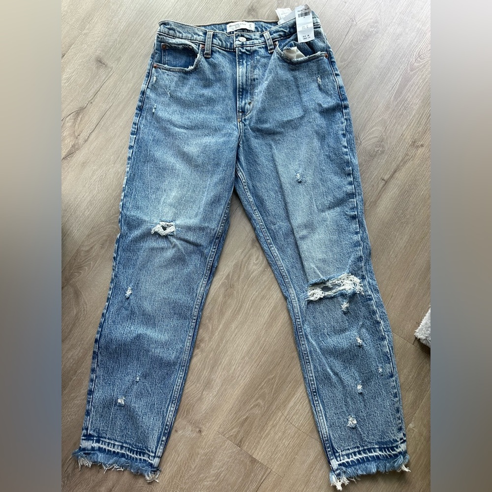Abercrombie Mom High Rise Jeans